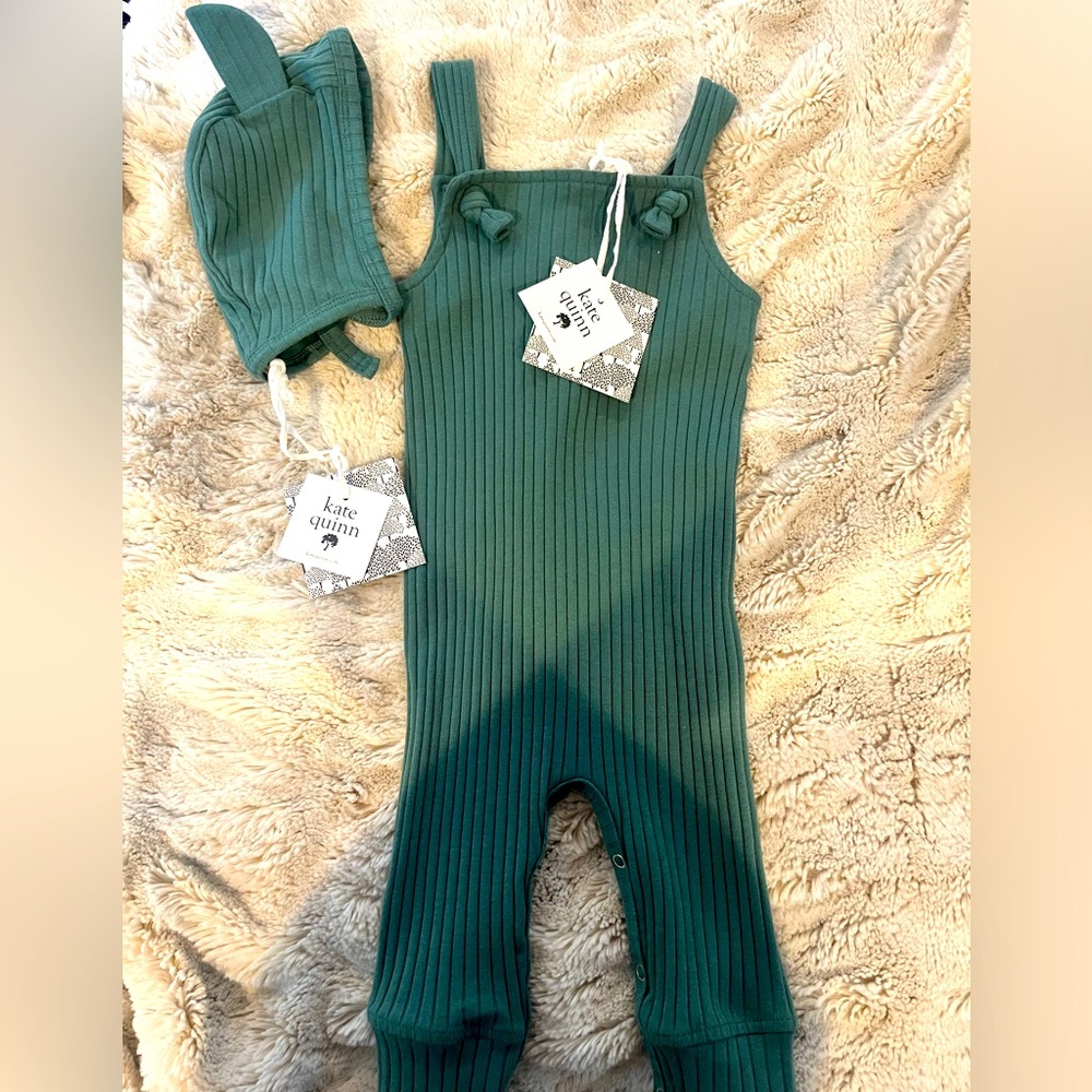 NWT Kate Quinn Ribbed Bear Hat and Overalls